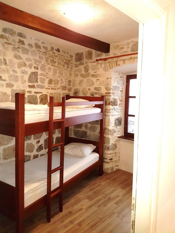 Apartments Historic Stone House Kotor Exteriör bild