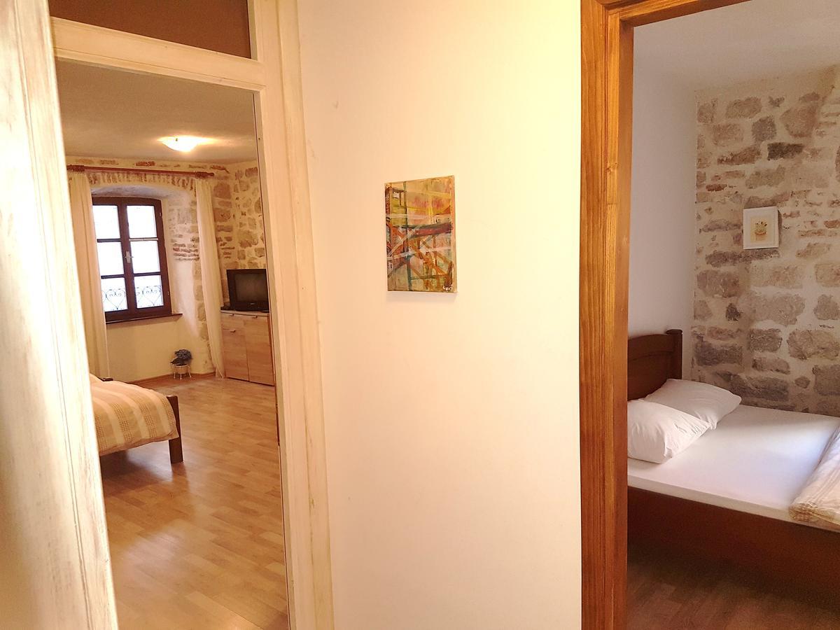 Apartments Historic Stone House Kotor Exteriör bild